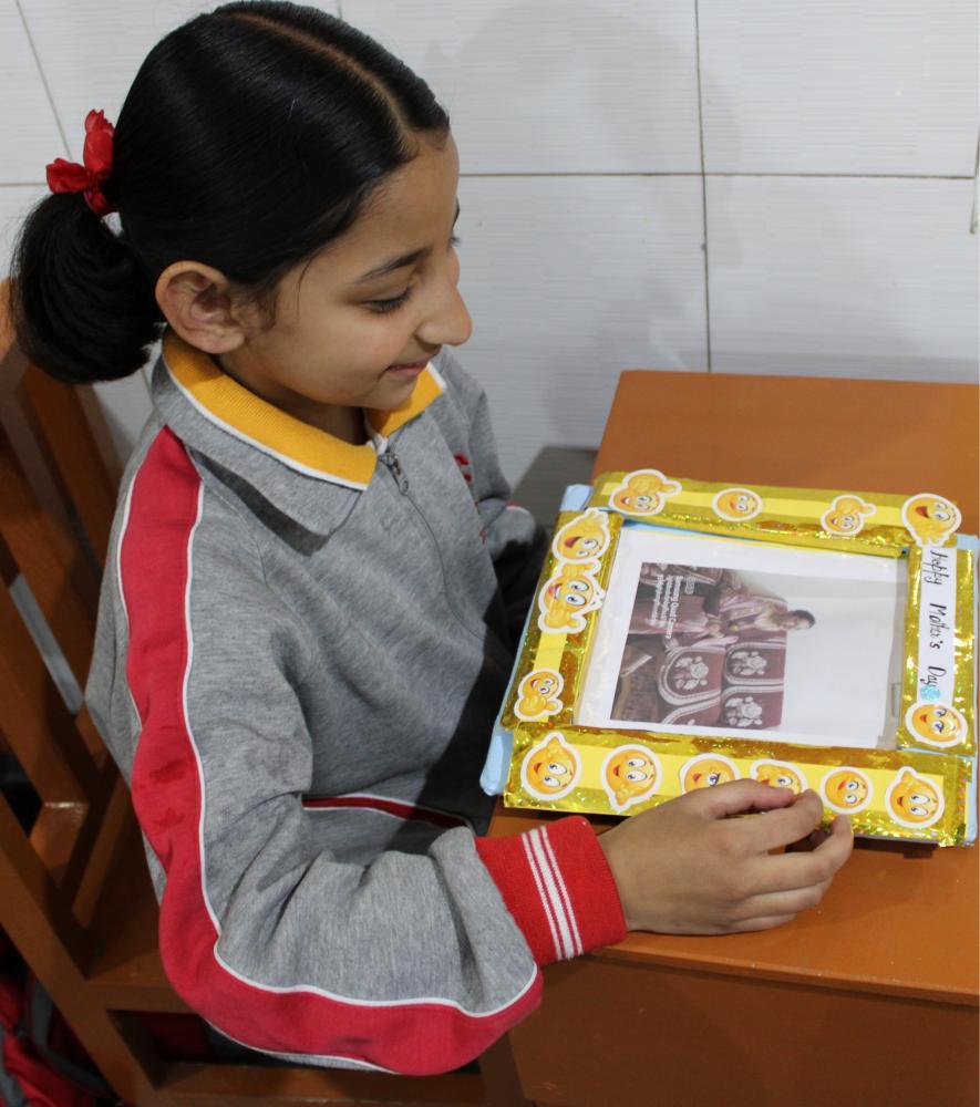 JUNIOR SCHOOL MOTHER'S DAY ACTIVITY (I-V)