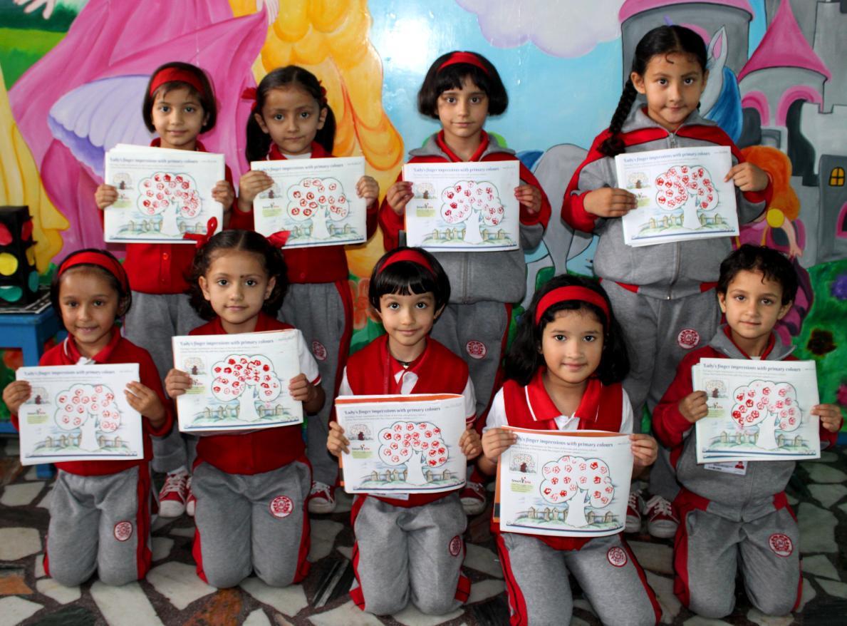 LADY FINGER PRINTING ACTIVITY (KG)