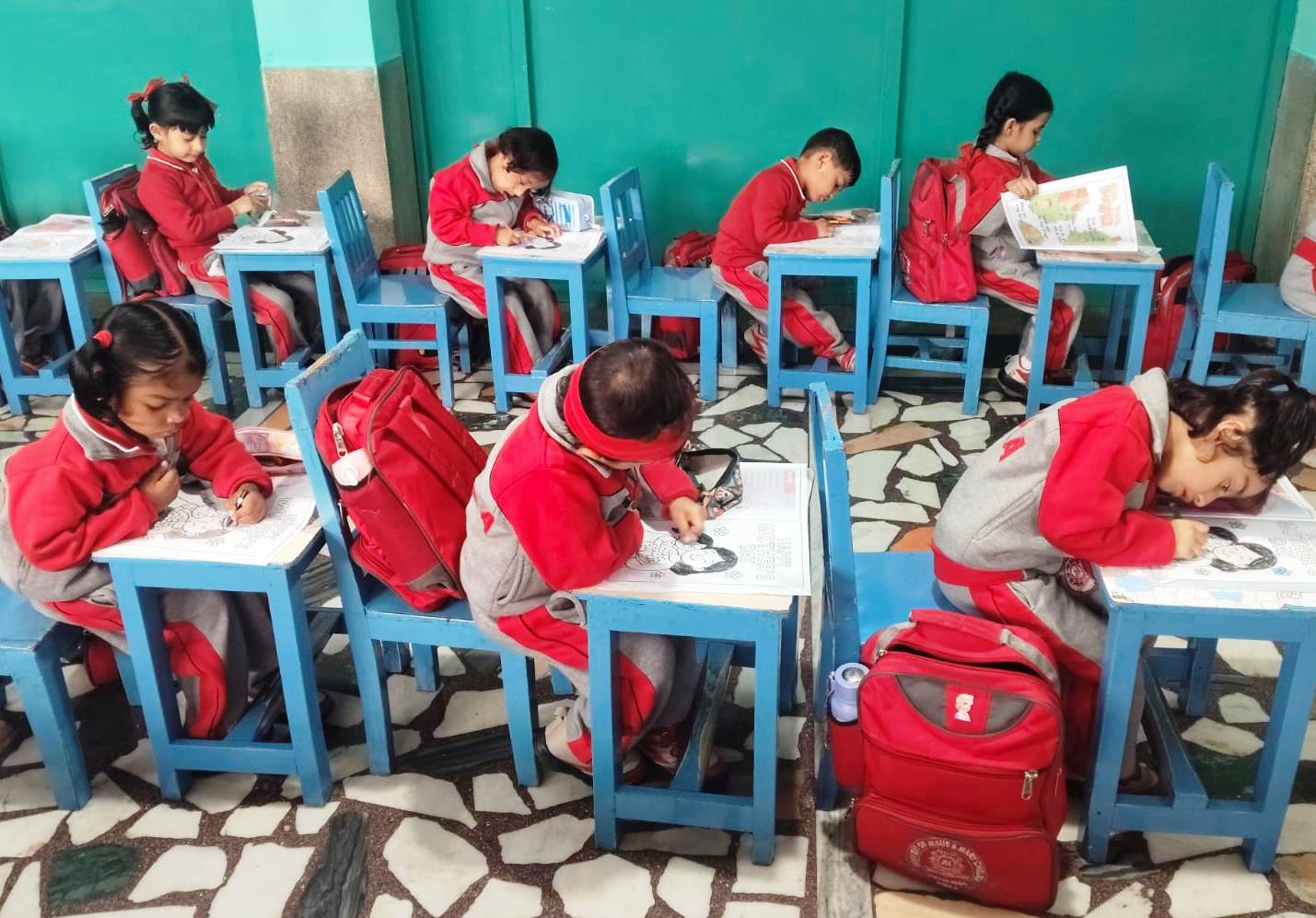 MOTHER’S DAY COLOURING ACTIVITY (KINDERGARTEN)